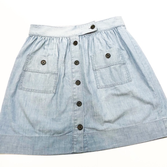 J. Crew Dresses & Skirts - J. Crew Chambray Button Front Dorrie Skirt Size 6